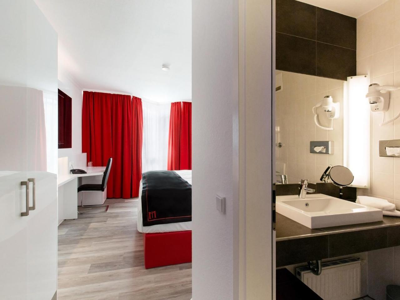 Dormero Hotel Muenchen-Kirchheim Messe Kirchheim bei Muenchen Dış mekan fotoğraf